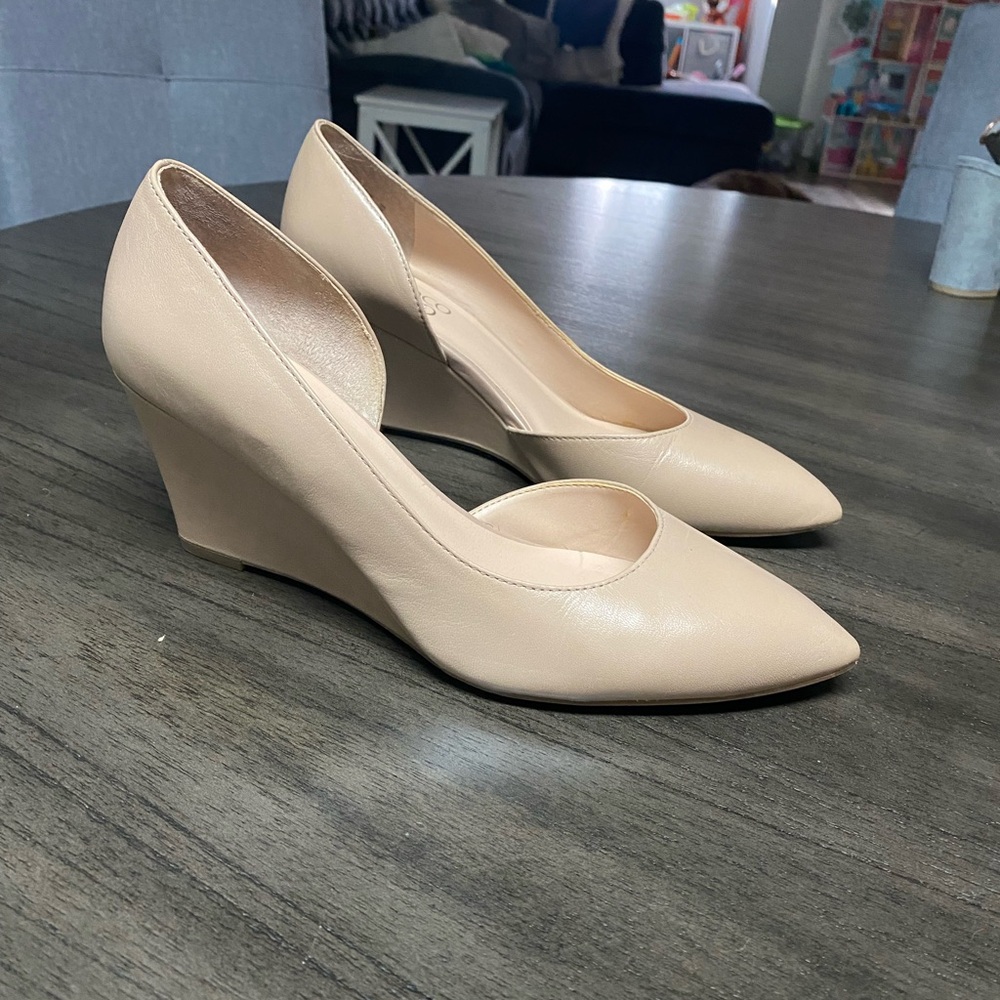 Women’s Beige Wedge Heel Size 8